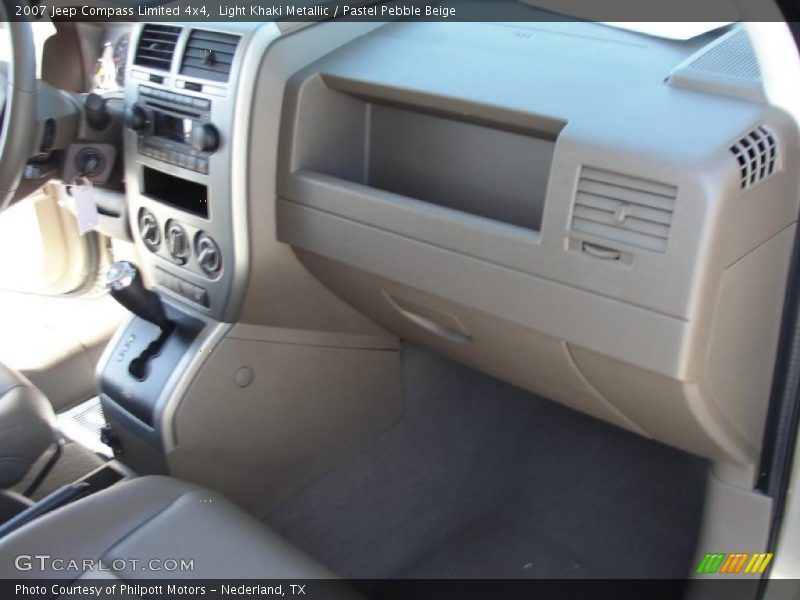 Light Khaki Metallic / Pastel Pebble Beige 2007 Jeep Compass Limited 4x4