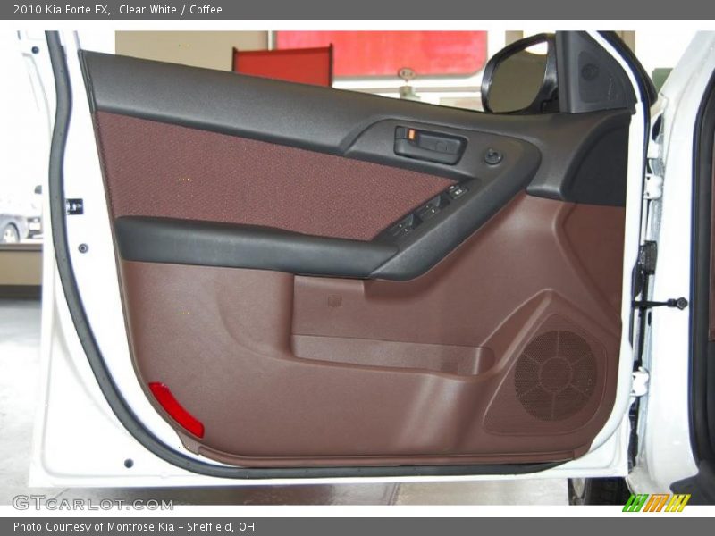 Clear White / Coffee 2010 Kia Forte EX
