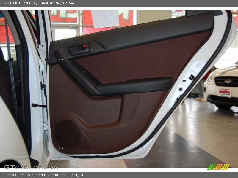 Clear White / Coffee 2010 Kia Forte EX