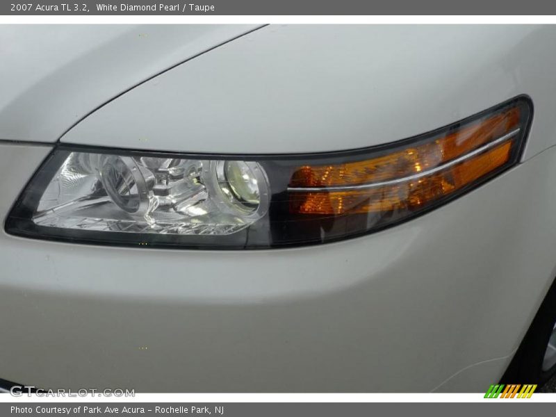 White Diamond Pearl / Taupe 2007 Acura TL 3.2