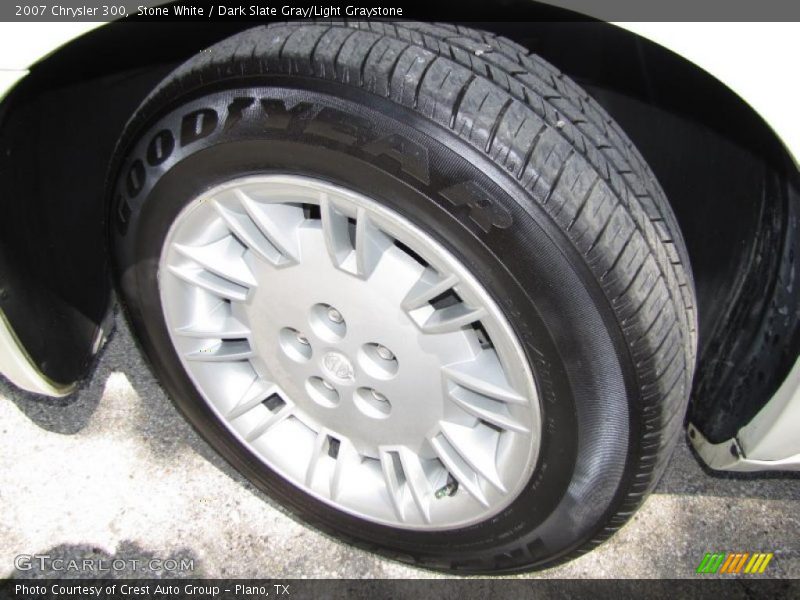 Stone White / Dark Slate Gray/Light Graystone 2007 Chrysler 300