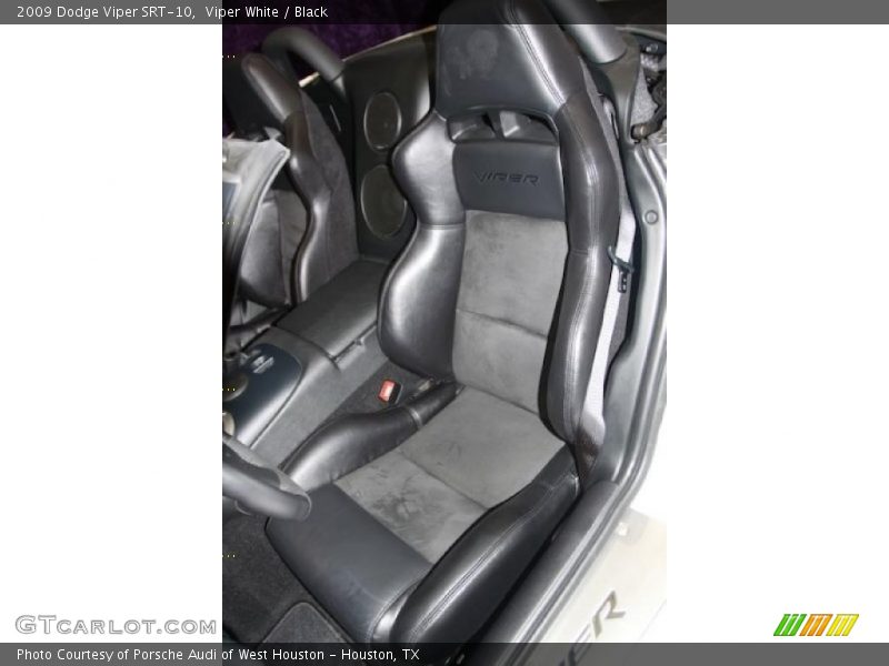 Viper White / Black 2009 Dodge Viper SRT-10
