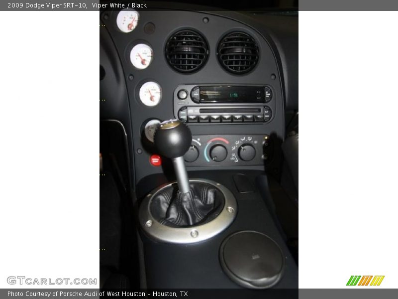 Viper White / Black 2009 Dodge Viper SRT-10