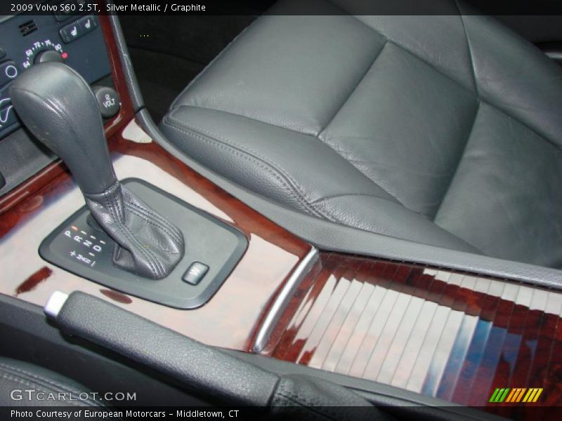 Silver Metallic / Graphite 2009 Volvo S60 2.5T