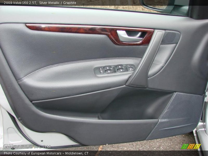 Silver Metallic / Graphite 2009 Volvo S60 2.5T