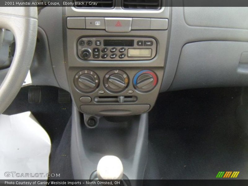 Ebony Black / Gray 2001 Hyundai Accent L Coupe
