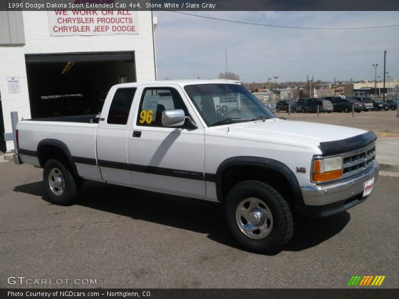 Stone White / Slate Gray 1996 Dodge Dakota Sport Extended Cab 4x4