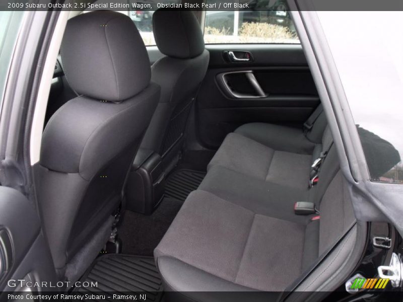 Obsidian Black Pearl / Off Black 2009 Subaru Outback 2.5i Special Edition Wagon