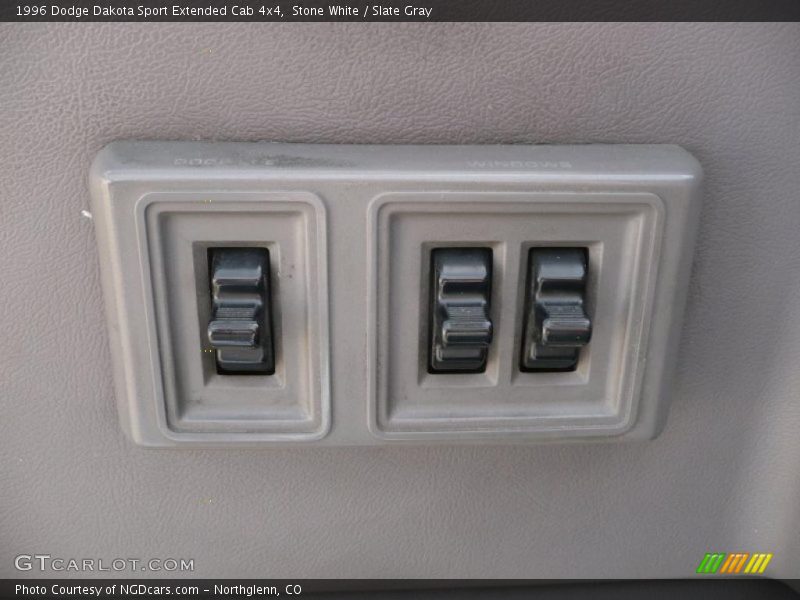 Stone White / Slate Gray 1996 Dodge Dakota Sport Extended Cab 4x4