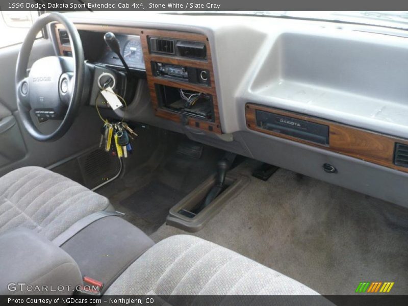Stone White / Slate Gray 1996 Dodge Dakota Sport Extended Cab 4x4