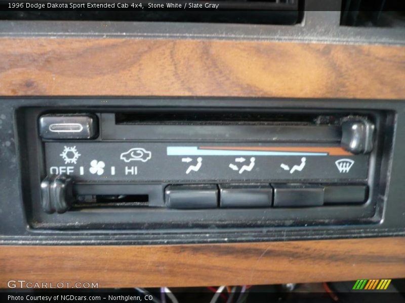 Stone White / Slate Gray 1996 Dodge Dakota Sport Extended Cab 4x4