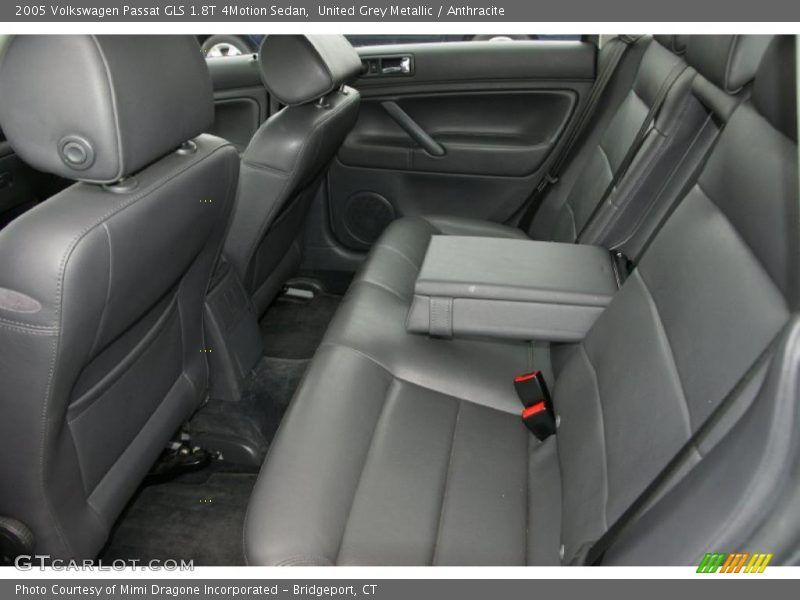United Grey Metallic / Anthracite 2005 Volkswagen Passat GLS 1.8T 4Motion Sedan