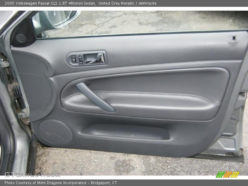 United Grey Metallic / Anthracite 2005 Volkswagen Passat GLS 1.8T 4Motion Sedan