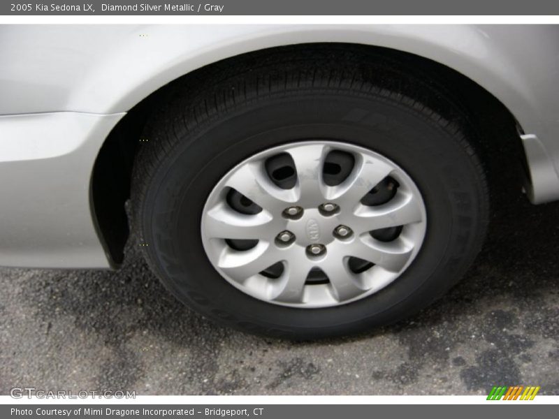 Diamond Silver Metallic / Gray 2005 Kia Sedona LX