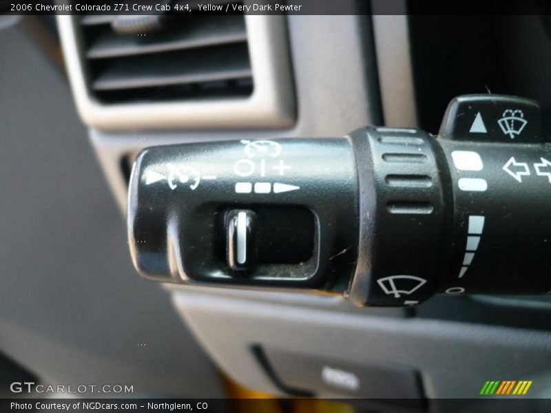 Yellow / Very Dark Pewter 2006 Chevrolet Colorado Z71 Crew Cab 4x4