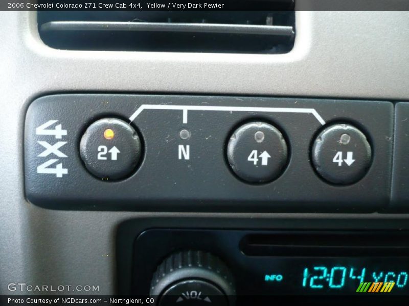 Yellow / Very Dark Pewter 2006 Chevrolet Colorado Z71 Crew Cab 4x4