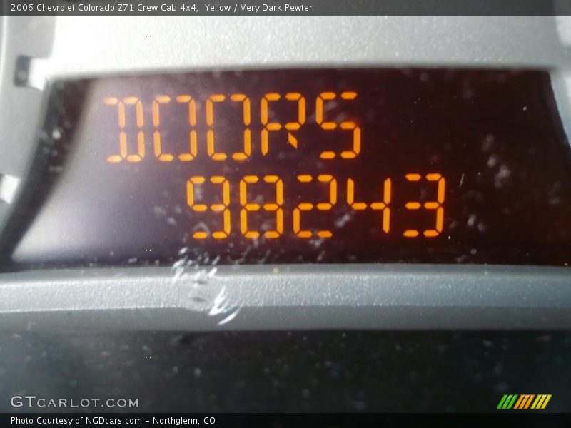 Yellow / Very Dark Pewter 2006 Chevrolet Colorado Z71 Crew Cab 4x4