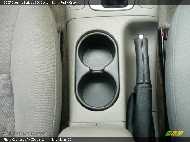 Berry Red / Grey 2005 Saturn L Series L300 Sedan