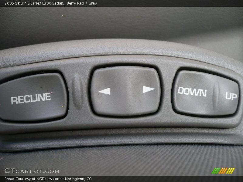 Berry Red / Grey 2005 Saturn L Series L300 Sedan