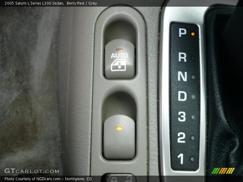 Berry Red / Grey 2005 Saturn L Series L300 Sedan