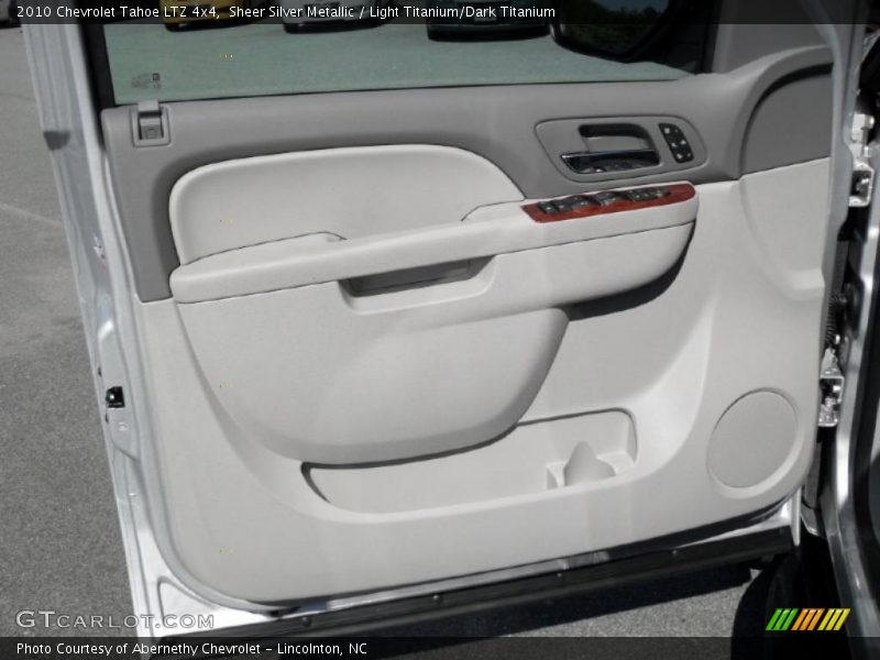 Sheer Silver Metallic / Light Titanium/Dark Titanium 2010 Chevrolet Tahoe LTZ 4x4