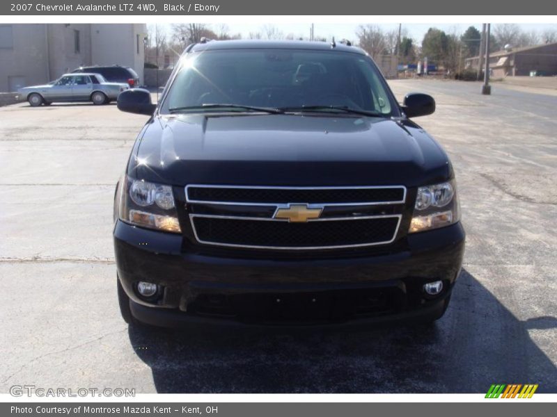 Black / Ebony 2007 Chevrolet Avalanche LTZ 4WD