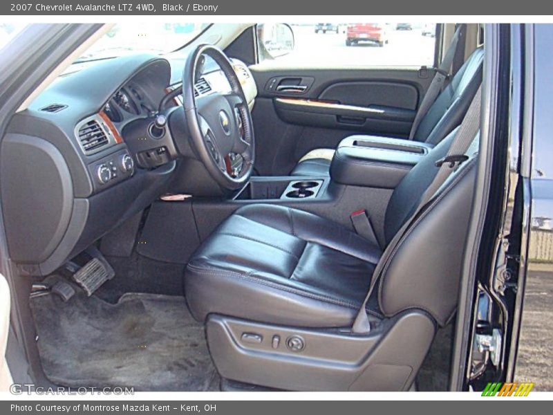 Black / Ebony 2007 Chevrolet Avalanche LTZ 4WD