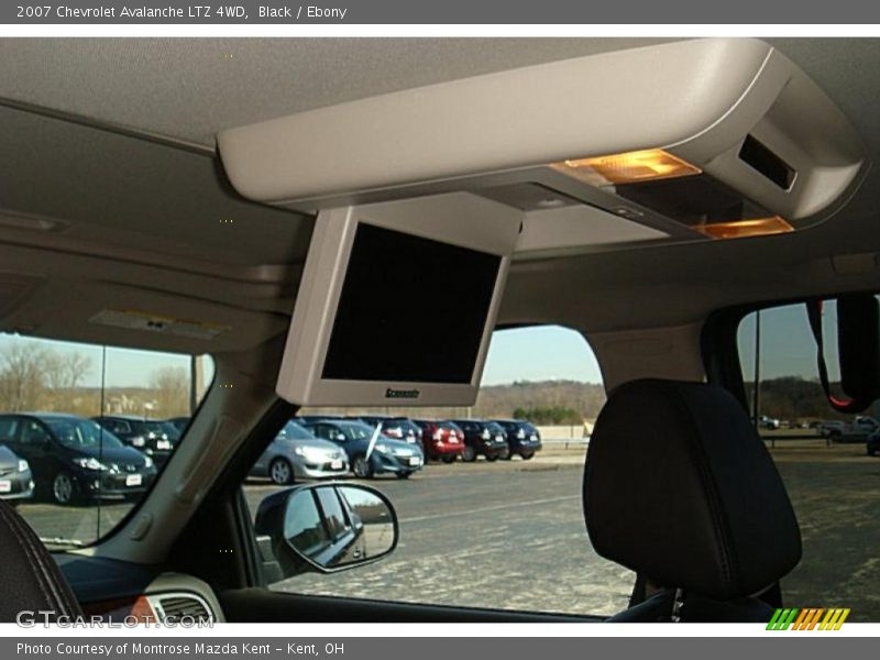 Black / Ebony 2007 Chevrolet Avalanche LTZ 4WD