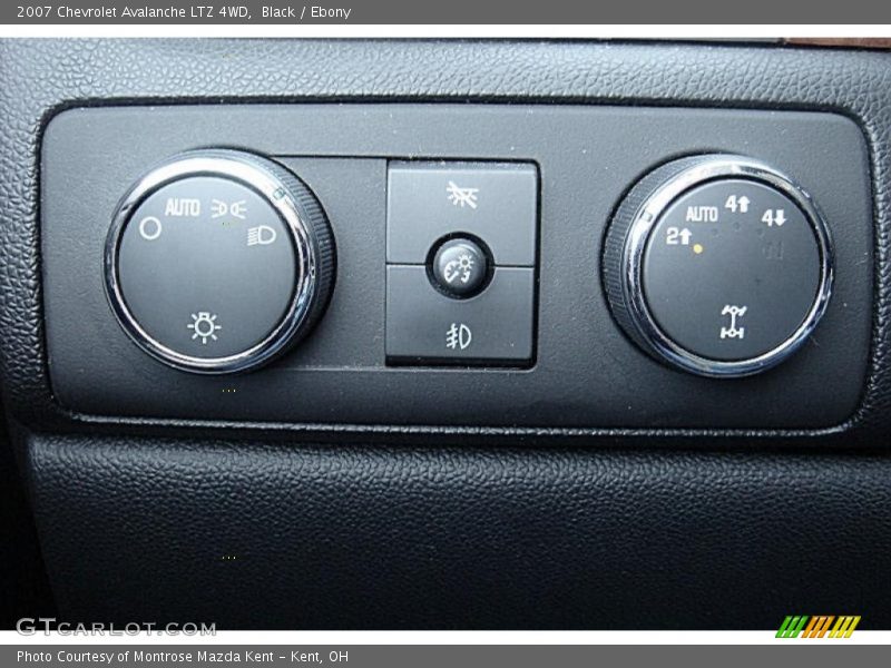 Black / Ebony 2007 Chevrolet Avalanche LTZ 4WD