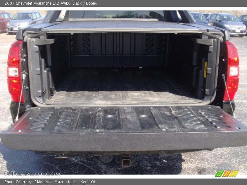 Black / Ebony 2007 Chevrolet Avalanche LTZ 4WD