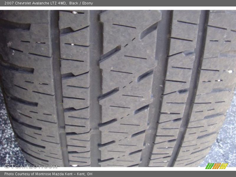 Black / Ebony 2007 Chevrolet Avalanche LTZ 4WD