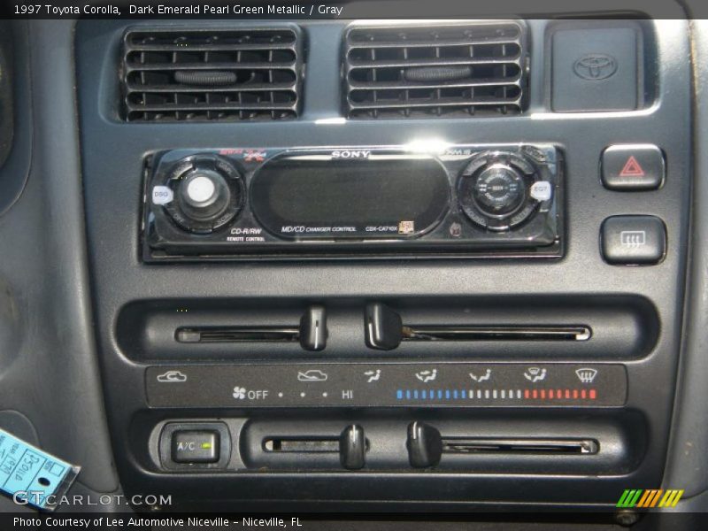 Dark Emerald Pearl Green Metallic / Gray 1997 Toyota Corolla