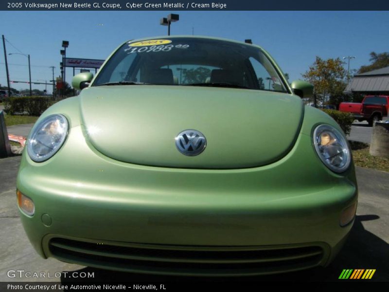 Cyber Green Metallic / Cream Beige 2005 Volkswagen New Beetle GL Coupe