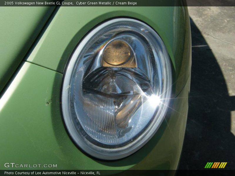 Cyber Green Metallic / Cream Beige 2005 Volkswagen New Beetle GL Coupe