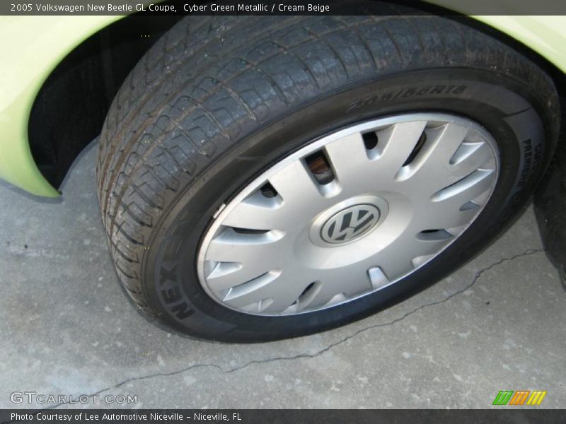 Cyber Green Metallic / Cream Beige 2005 Volkswagen New Beetle GL Coupe