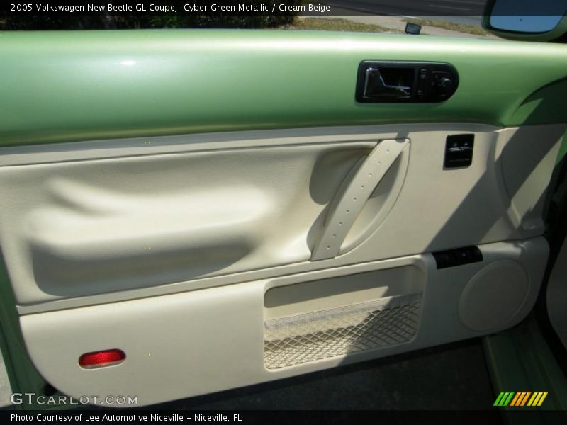 Cyber Green Metallic / Cream Beige 2005 Volkswagen New Beetle GL Coupe