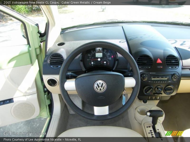 Cyber Green Metallic / Cream Beige 2005 Volkswagen New Beetle GL Coupe