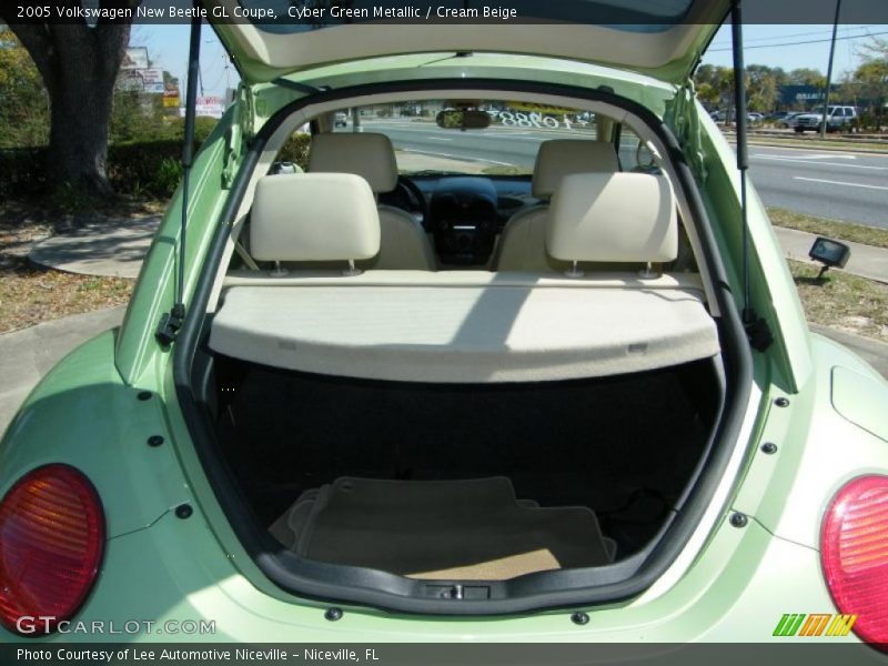 Cyber Green Metallic / Cream Beige 2005 Volkswagen New Beetle GL Coupe