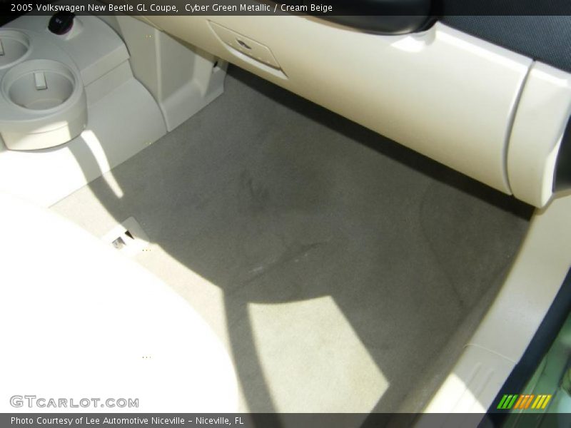 Cyber Green Metallic / Cream Beige 2005 Volkswagen New Beetle GL Coupe