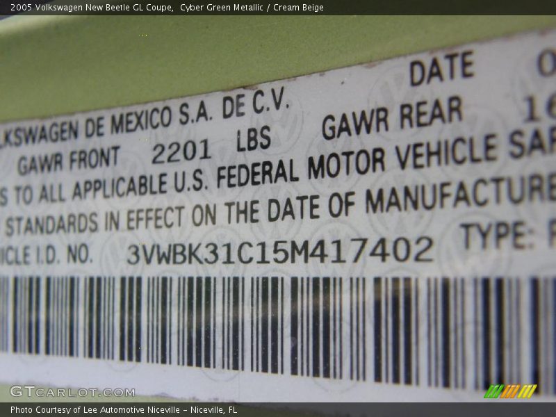 Cyber Green Metallic / Cream Beige 2005 Volkswagen New Beetle GL Coupe