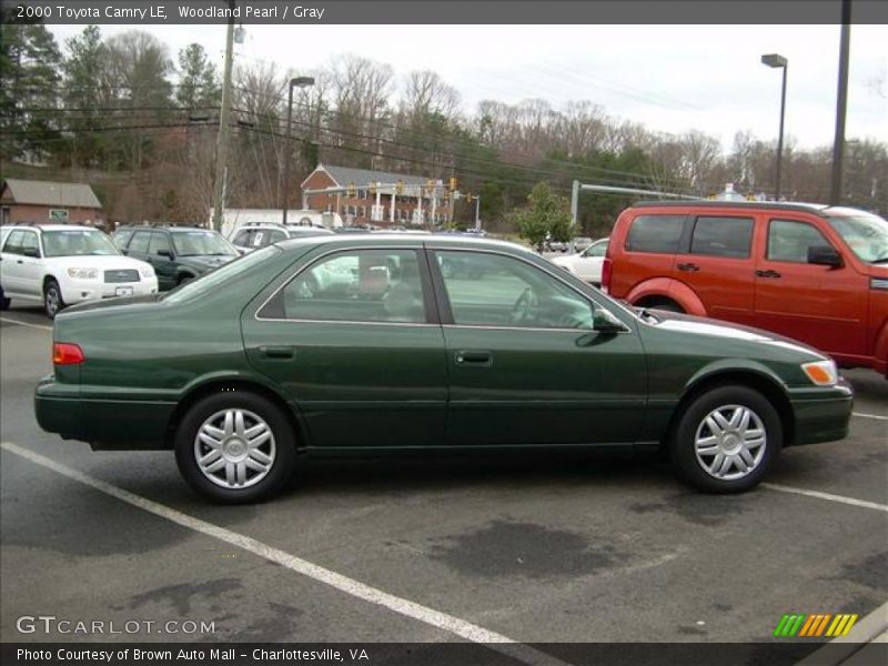Woodland Pearl / Gray 2000 Toyota Camry LE