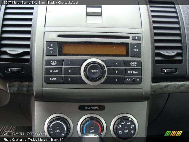 Super Black / Charcoal/Steel 2007 Nissan Sentra 2.0