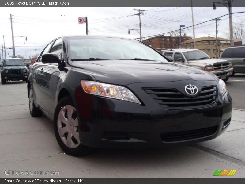 Black / Ash 2009 Toyota Camry LE