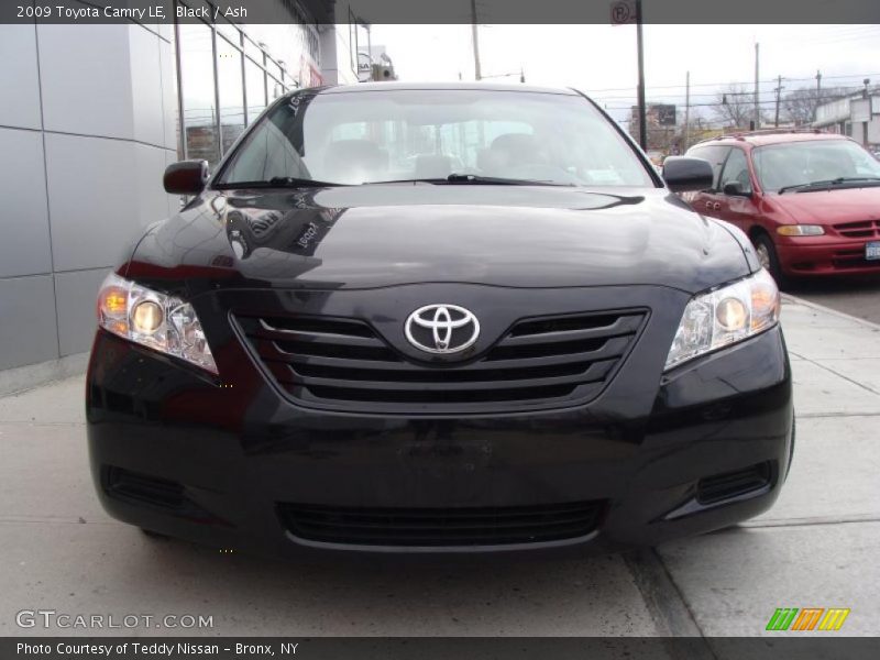 Black / Ash 2009 Toyota Camry LE