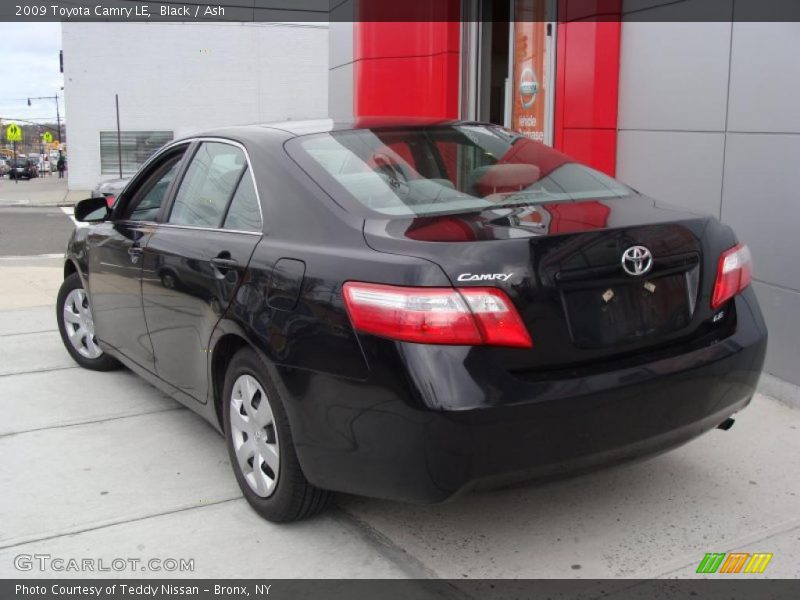 Black / Ash 2009 Toyota Camry LE