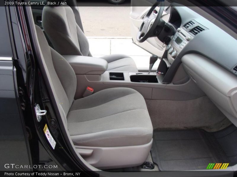 Black / Ash 2009 Toyota Camry LE