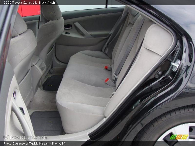 Black / Ash 2009 Toyota Camry LE