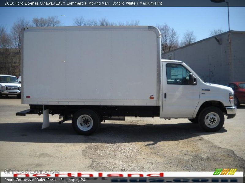 Oxford White / Medium Flint 2010 Ford E Series Cutaway E350 Commercial Moving Van