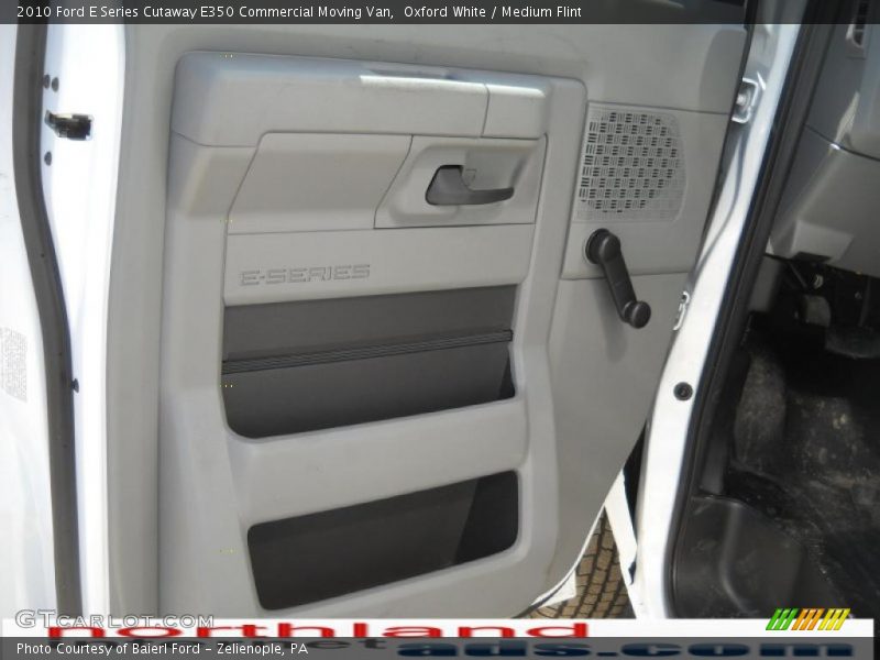 Oxford White / Medium Flint 2010 Ford E Series Cutaway E350 Commercial Moving Van
