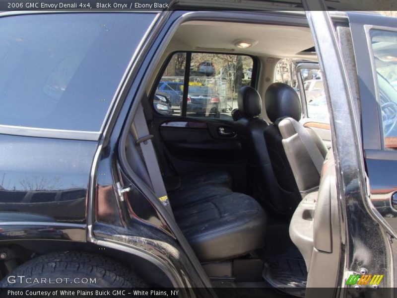 Black Onyx / Ebony Black 2006 GMC Envoy Denali 4x4